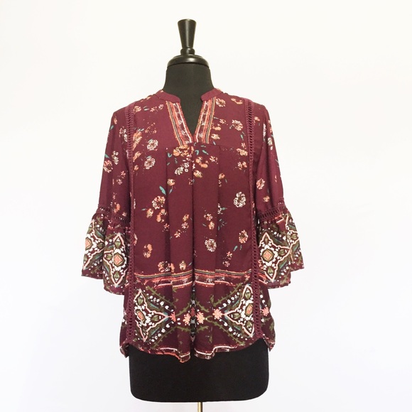 🍩Floral bell sleeve blouse maroon size medium - Picture 1 of 10